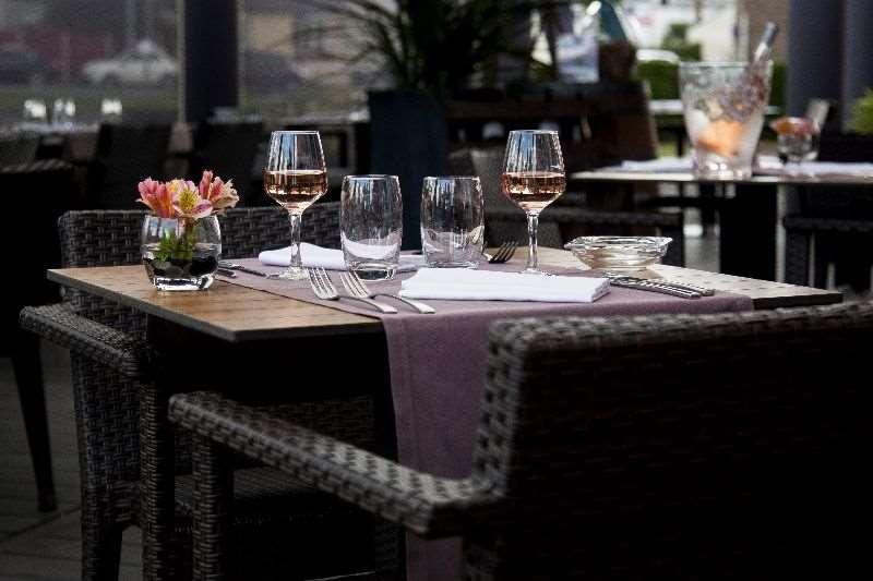 Brit Hotel Rennes Le Castel Restaurang bild