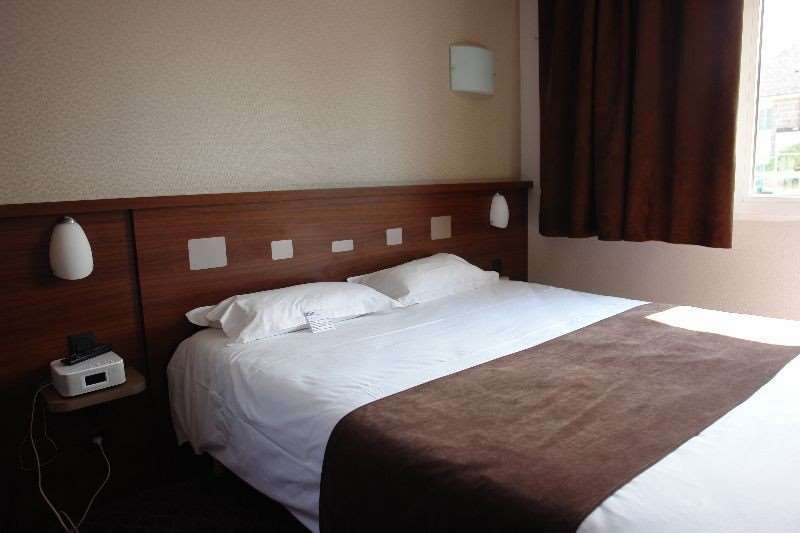 Brit Hotel Rennes Le Castel Rum bild