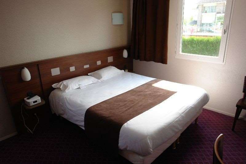 Brit Hotel Rennes Le Castel Rum bild