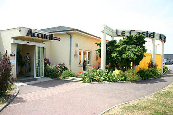 Brit Hotel Rennes Le Castel Exteriör bild